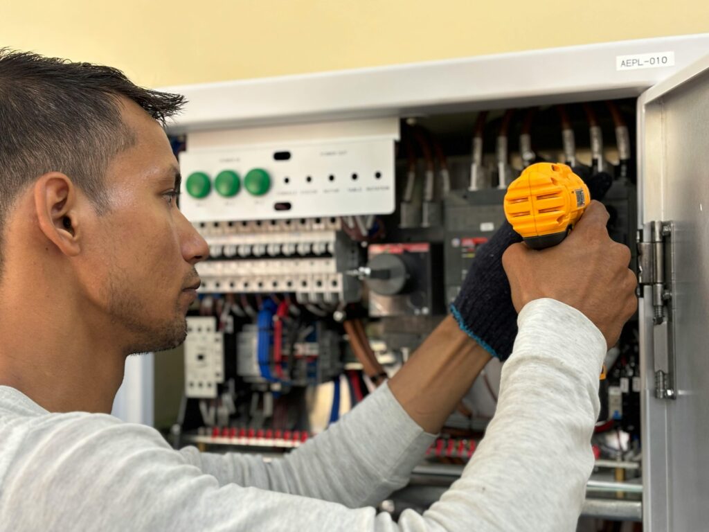 Emergency Electrical Panel Services Repair
